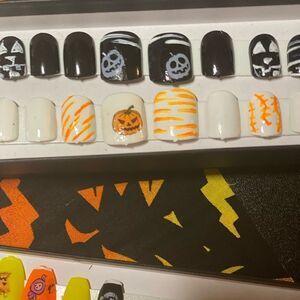 2 Sets of 10 Pumpkin Halloween Press On Nails 💅